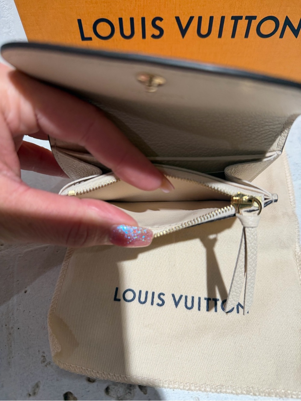Louis Vuitton Rosalie Coin Purse/Wallet - Picture 12 of 13